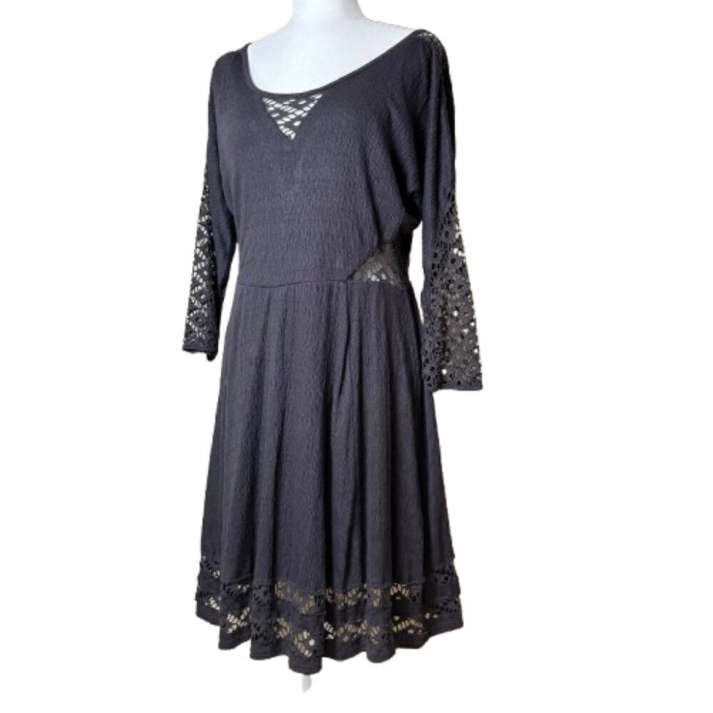 FREE PEOPLE Vintage Lace Cut Out Knit Dress Size Medium / Large Brown